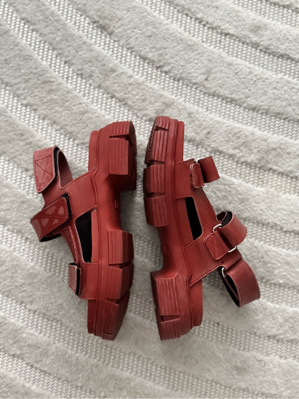 GANNI Recycled Rubber Red Brick Touch Strap Slingback Sandals Size 38 8